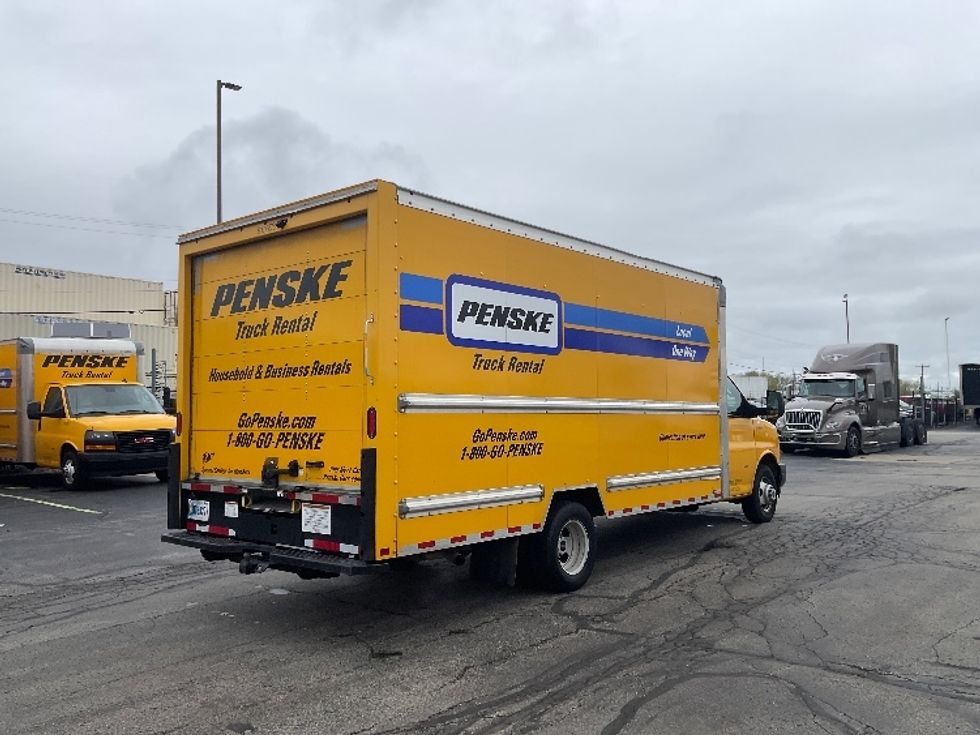 Light Duty Box Truck-Light and Medium Duty Trucks-GMC-2020-Savana G33903-Milwaukee-WI-95,830\n\t\tmiles-$ 23,250 - Image 13