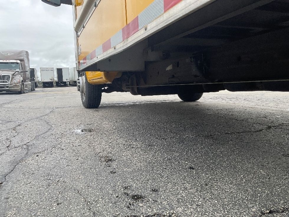 Light Duty Box Truck-Light and Medium Duty Trucks-GMC-2020-Savana G33903-Milwaukee-WI-95,830\n\t\tmiles-$ 23,250 - Image 5