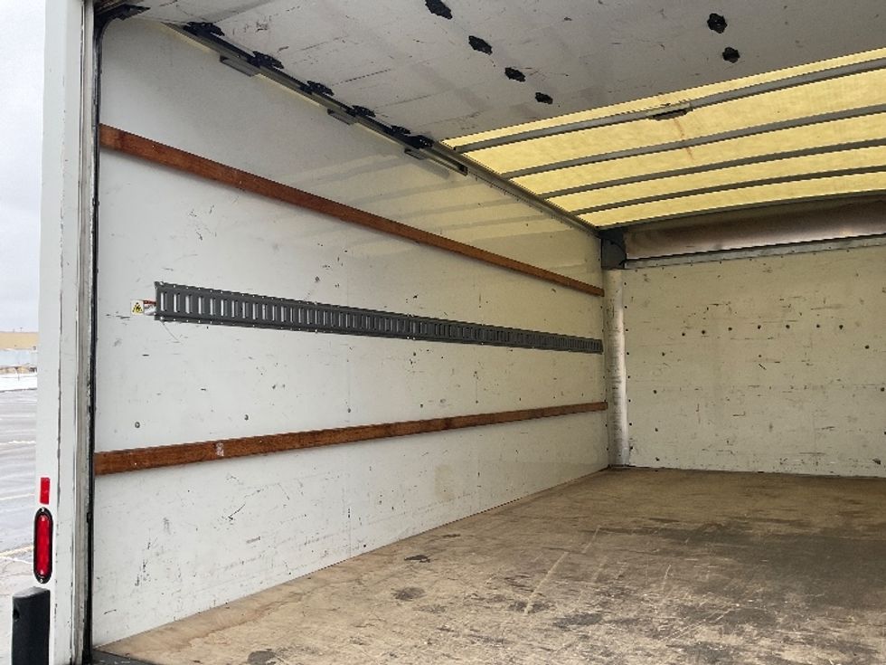 Light Duty Box Truck-Light and Medium Duty Trucks-GMC-2020-Savana G33903-Murfreesboro-TN-82,944\n\t\tmiles-$ 34,000 - Image 11