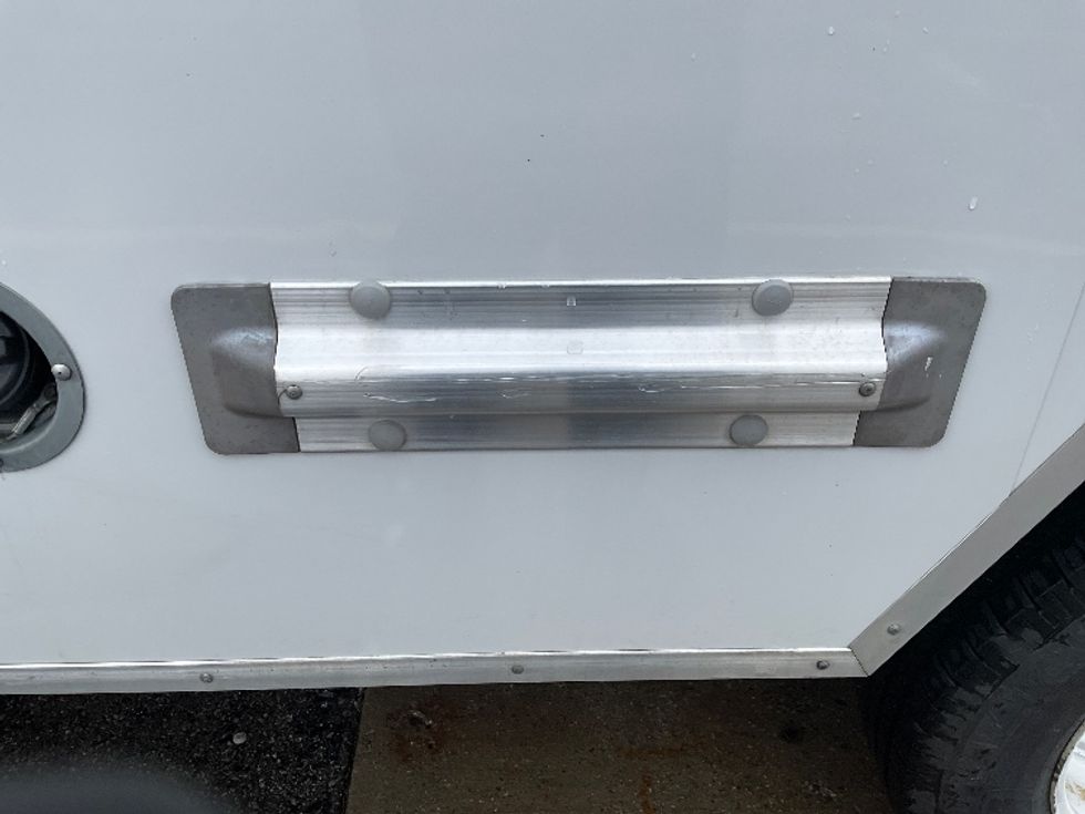 Light Duty Box Truck-Light and Medium Duty Trucks-GMC-2020-Savana G33903-Murfreesboro-TN-82,944\n\t\tmiles-$ 34,000 - Image 25