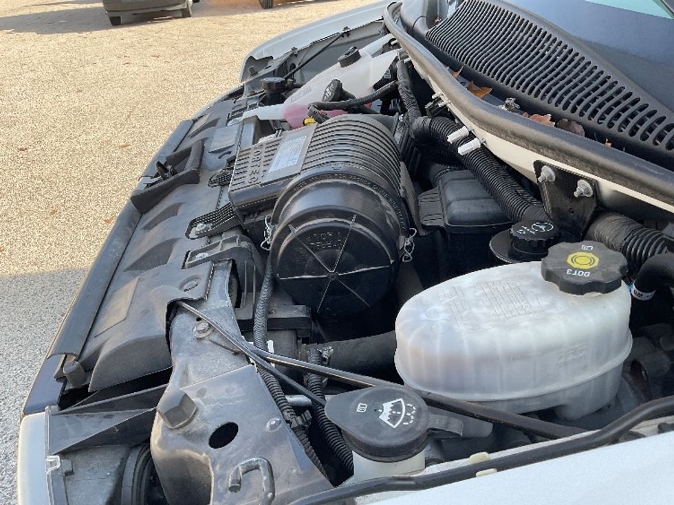 Light Duty Box Truck-Light and Medium Duty Trucks-GMC-2020-Savana G33903-Muskegon-MI-75,722\n\t\tmiles-$ 36,500 - Image 23