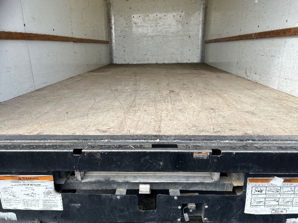 Light Duty Box Truck-Light and Medium Duty Trucks-GMC-2020-Savana G33903-Nashville-TN-104,827\n\t\tmiles-$ 28,500 - Image 10