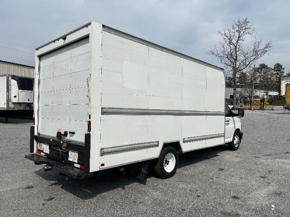Light Duty Box Truck-Light and Medium Duty Trucks-GMC-2020-Savana G33903-Norcross-GA-83,776\n\t\tmiles-$ 31,750 - Image 13