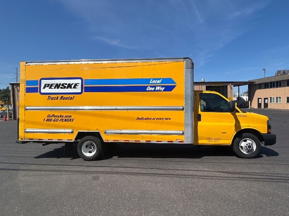 Light Duty Box Truck-Light and Medium Duty Trucks-GMC-2020-Savana G33903-Portland-OR-70,309\n\t\tmiles-$ 29,250 - Image 15