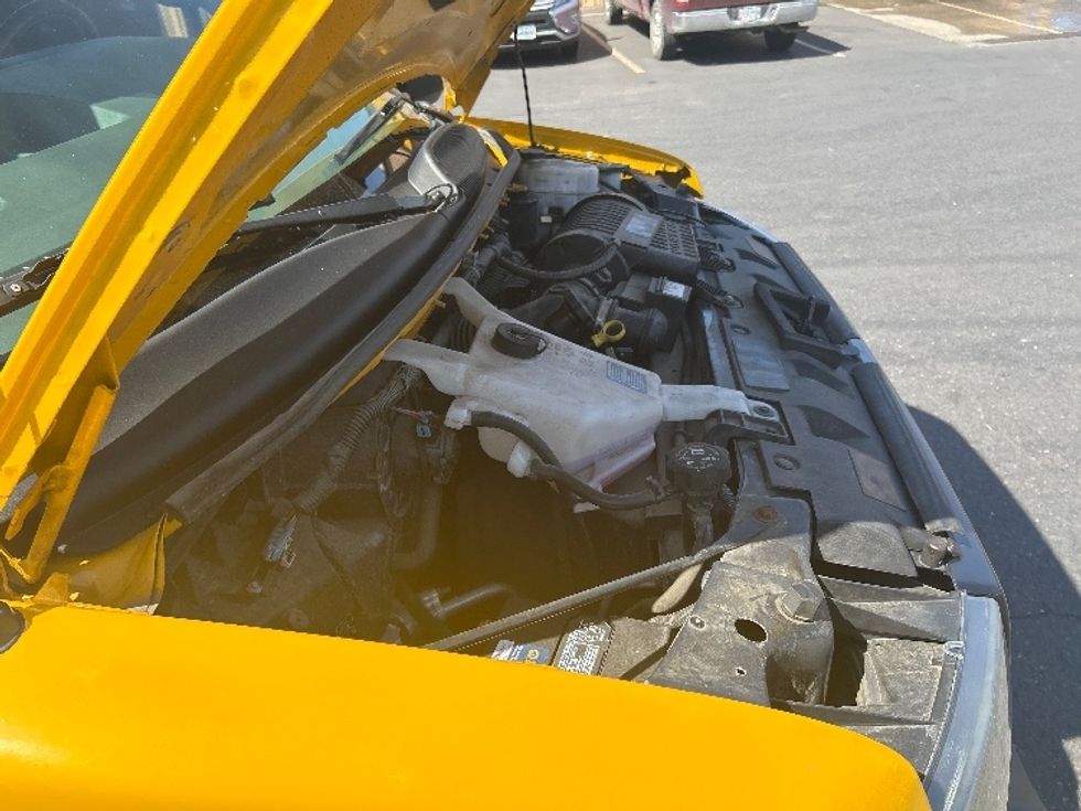 Light Duty Box Truck-Light and Medium Duty Trucks-GMC-2020-Savana G33903-Portland-OR-70,309\n\t\tmiles-$ 29,250 - Image 23