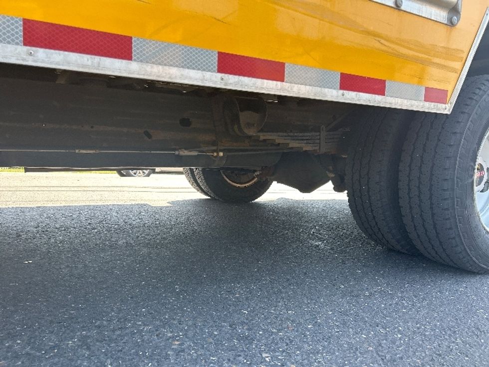 Light Duty Box Truck-Light and Medium Duty Trucks-GMC-2020-Savana G33903-Portland-OR-70,309\n\t\tmiles-$ 29,250 - Image 5