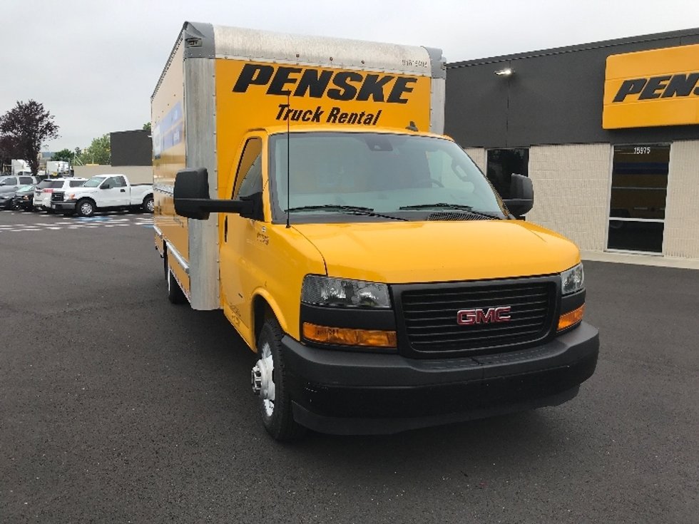 Used Light Duty Box Trucks for Sale in OR Penske Used Trucks