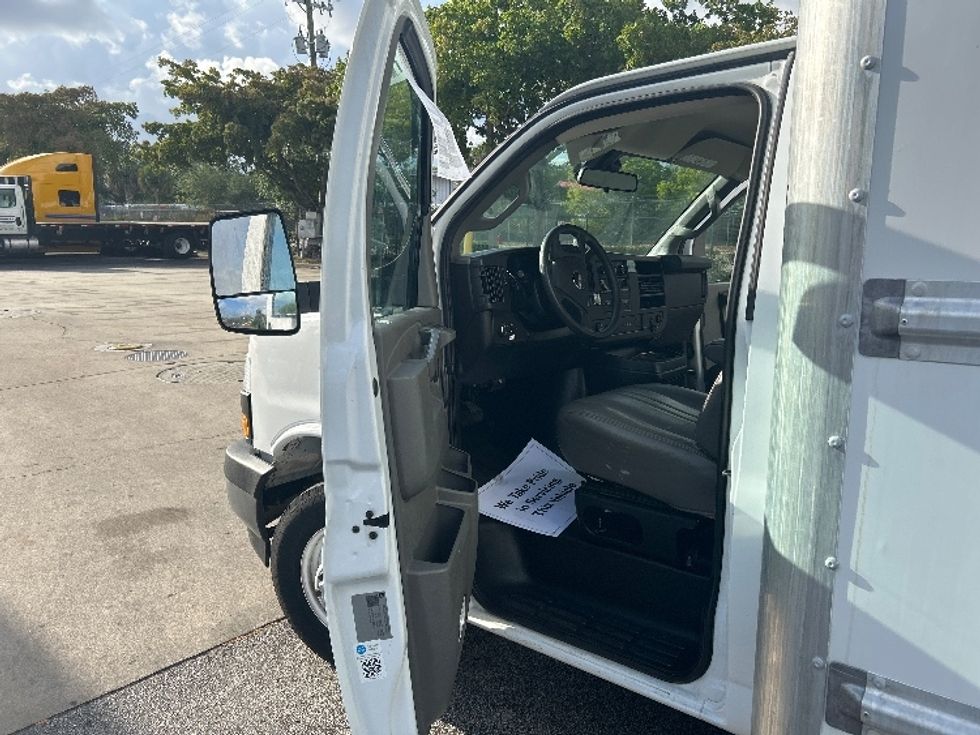 Light Duty Box Truck-Light and Medium Duty Trucks-GMC-2020-Savana G33903-Riviera Beach-FL-92,193\n\t\tmiles-$ 29,750 - Image 13