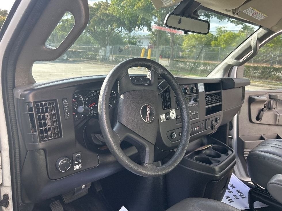 Light Duty Box Truck-Light and Medium Duty Trucks-GMC-2020-Savana G33903-Riviera Beach-FL-92,193\n\t\tmiles-$ 29,750 - Image 14