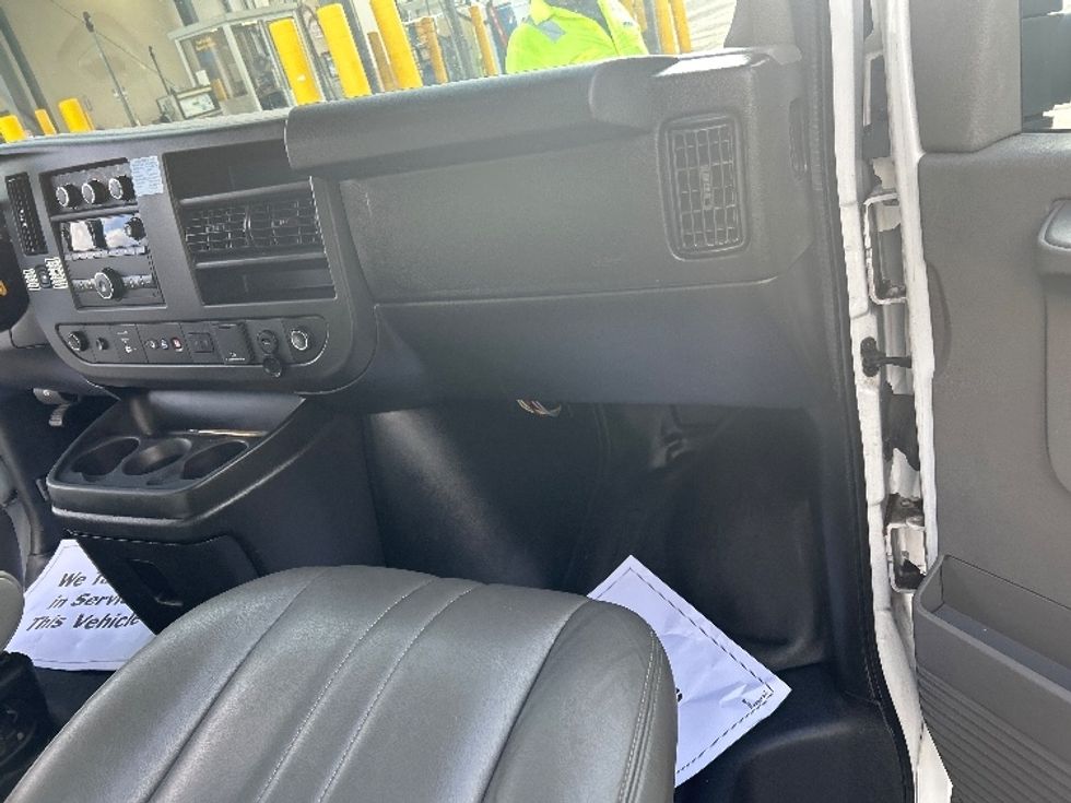 Light Duty Box Truck-Light and Medium Duty Trucks-GMC-2020-Savana G33903-Riviera Beach-FL-92,193\n\t\tmiles-$ 29,750 - Image 18