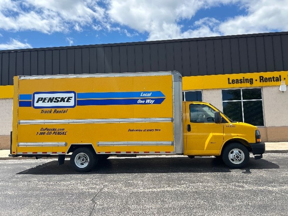 Light Duty Box Truck-Light and Medium Duty Trucks-GMC-2020-Savana G33903-Sturtevant-WI-109,444\n\t\tmiles-$ 21,750 - Image 15