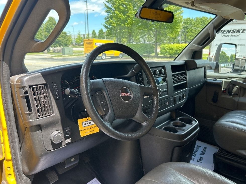 Light Duty Box Truck-Light and Medium Duty Trucks-GMC-2020-Savana G33903-Sturtevant-WI-109,444\n\t\tmiles-$ 21,750 - Image 17