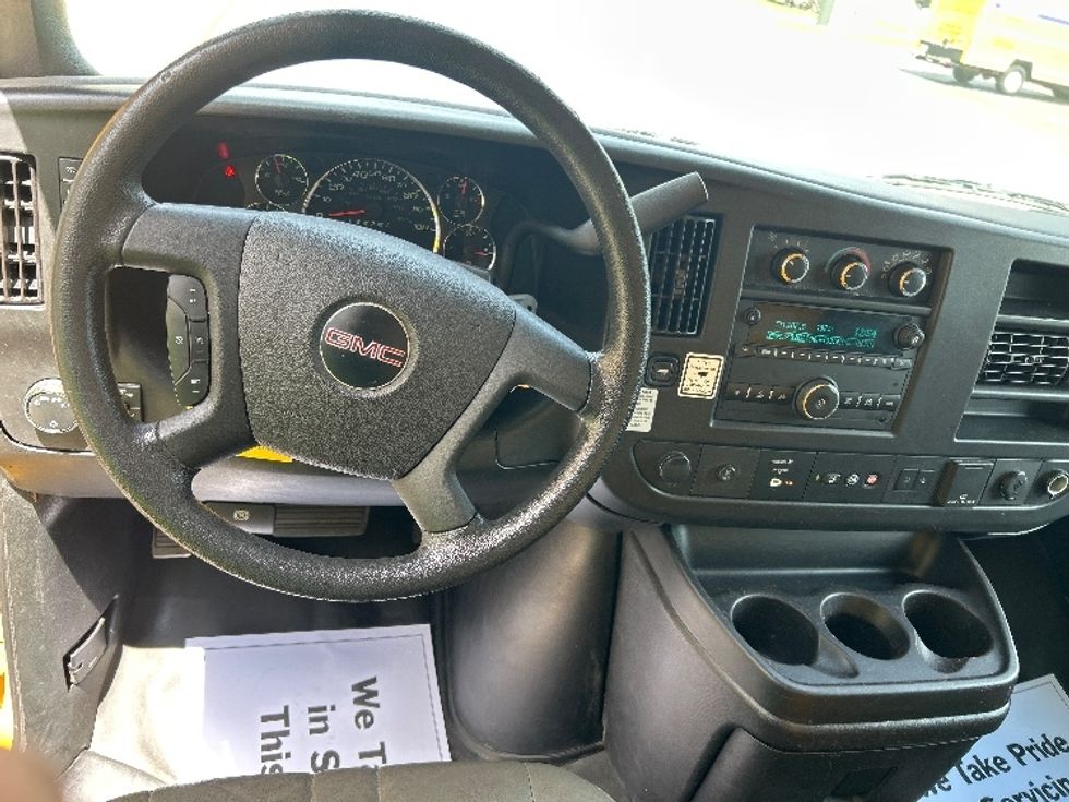 Light Duty Box Truck-Light and Medium Duty Trucks-GMC-2020-Savana G33903-Sturtevant-WI-109,444\n\t\tmiles-$ 21,750 - Image 18