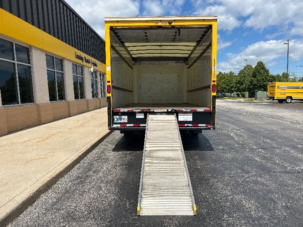 Light Duty Box Truck-Light and Medium Duty Trucks-GMC-2020-Savana G33903-Sturtevant-WI-109,444\n\t\tmiles-$ 21,750 - Image 9