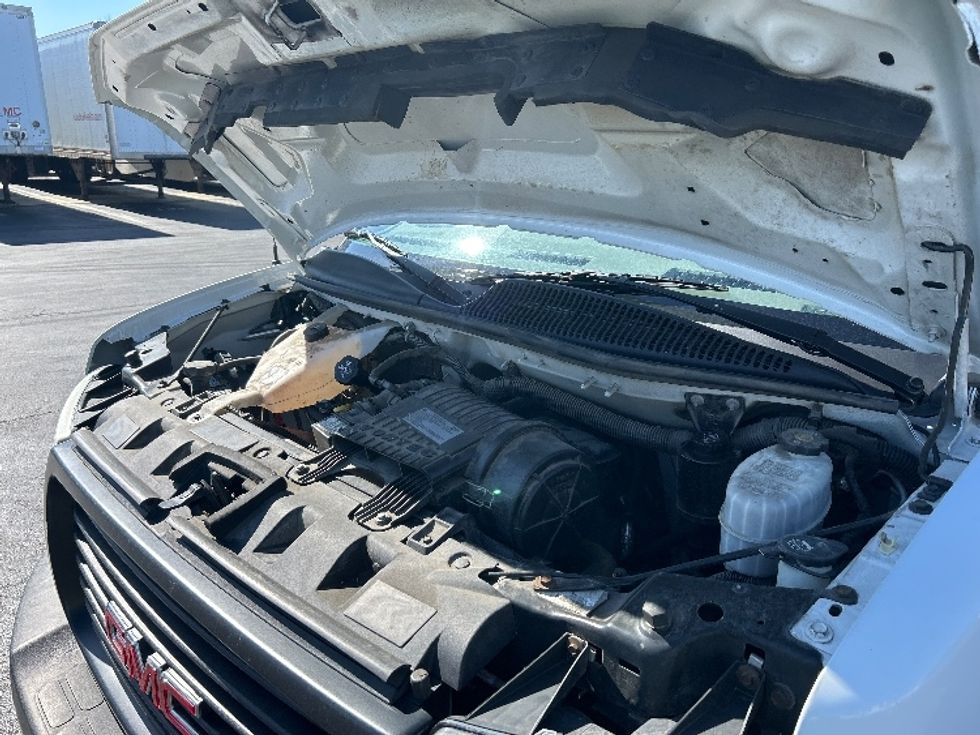 Light Duty Box Truck-Light and Medium Duty Trucks-GMC-2020-Savana G33903-Swedesboro-NJ-84,017\n\t\tmiles-$ 29,750 - Image 23