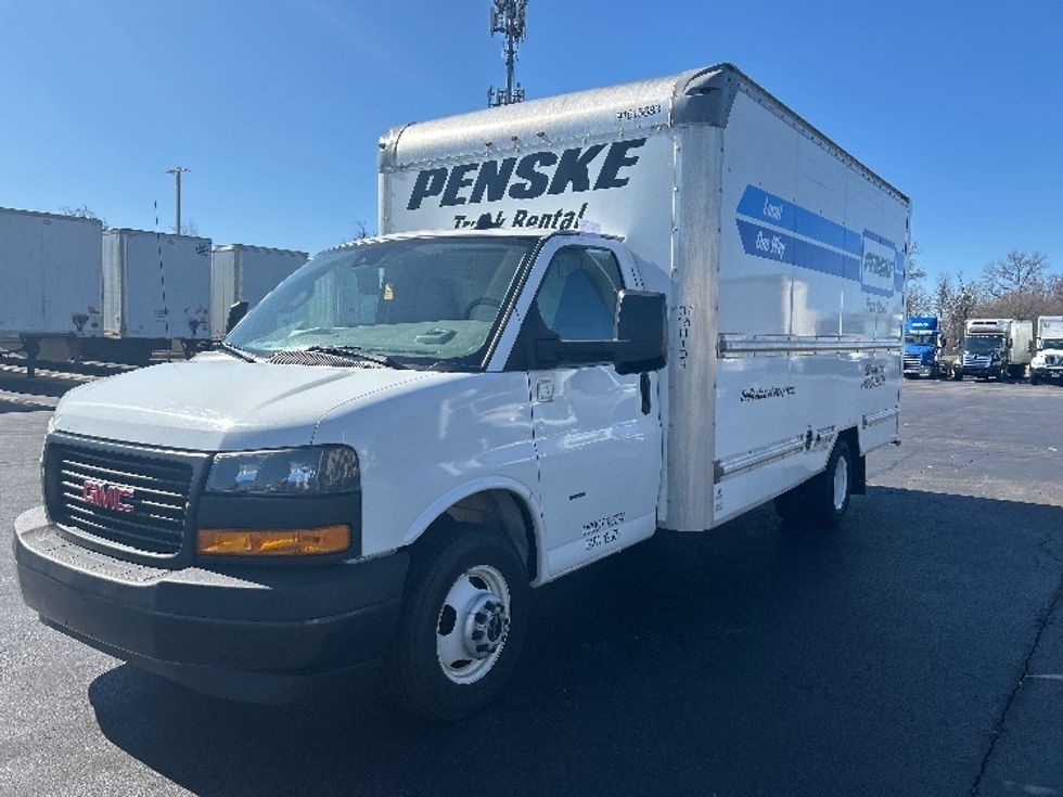 Light Duty Box Truck-Light and Medium Duty Trucks-GMC-2020-Savana G33903-Swedesboro-NJ-84,017\n\t\tmiles-$ 29,750 - Image 3