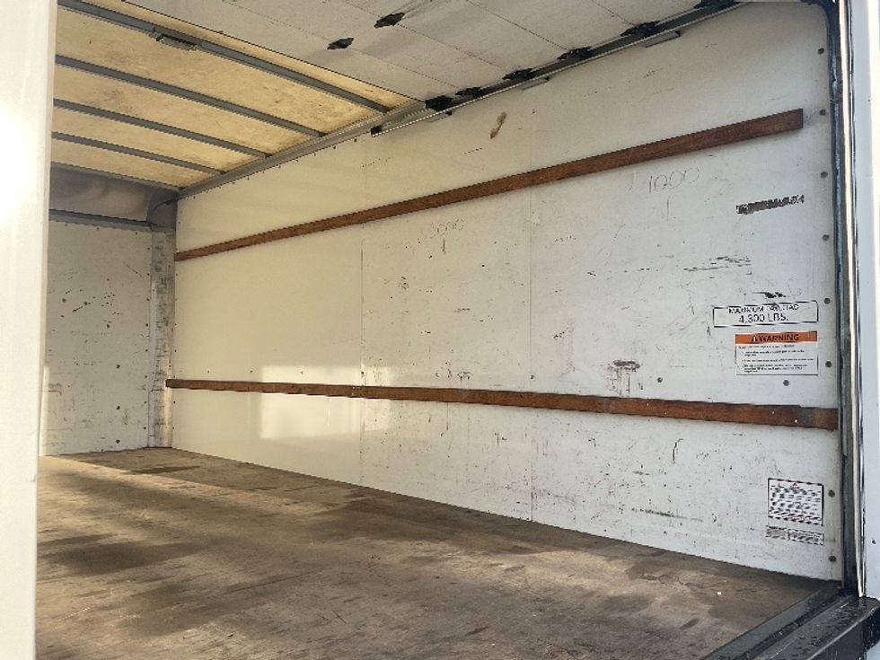 Light Duty Box Truck-Light and Medium Duty Trucks-GMC-2020-Savana G33903-Tampa-FL-92,680\n\t\tmiles-$ 29,500 - Image 11