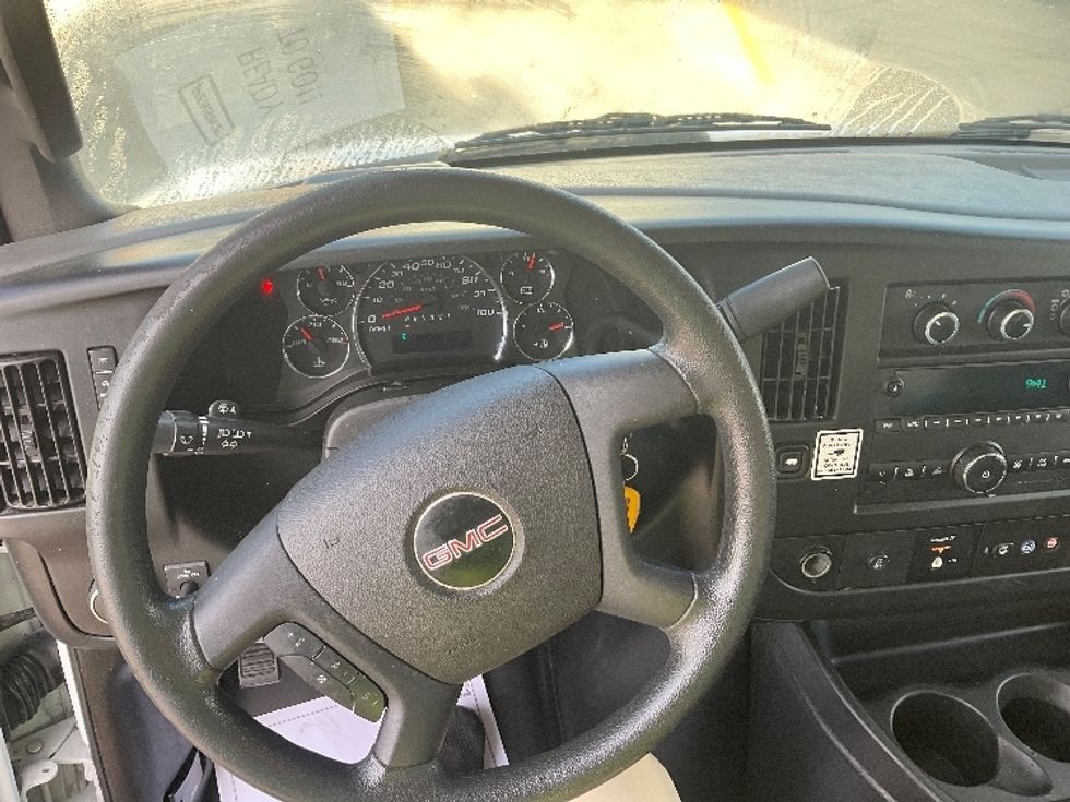 Light Duty Box Truck-Light and Medium Duty Trucks-GMC-2020-Savana G33903-Tampa-FL-92,680\n\t\tmiles-$ 29,500 - Image 17
