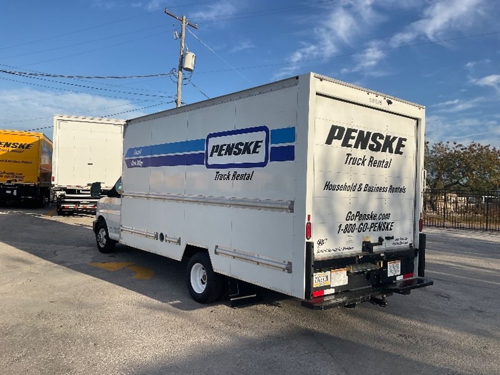 Light Duty Box Truck-Light and Medium Duty Trucks-GMC-2020-Savana G33903-Tampa-FL-92,680\n\t\tmiles-$ 29,500 - Image 6