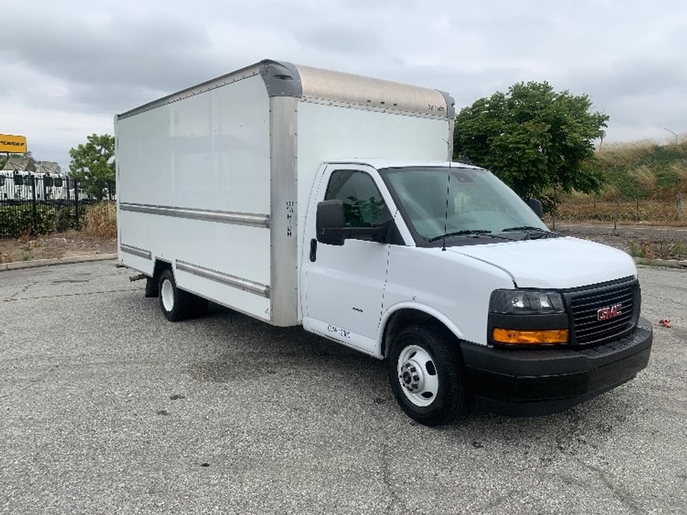 Used GMC Light Duty Box Trucks for Sale in CA Penske Used Trucks
