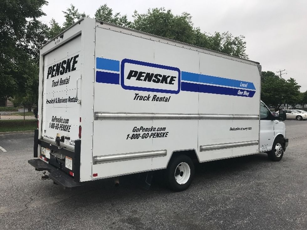 Light Duty Box Truck-Light and Medium Duty Trucks-GMC-2020-Savana G33903-Warren-MI-109,437\n\t\tmiles-$ 32,250 - Image 13