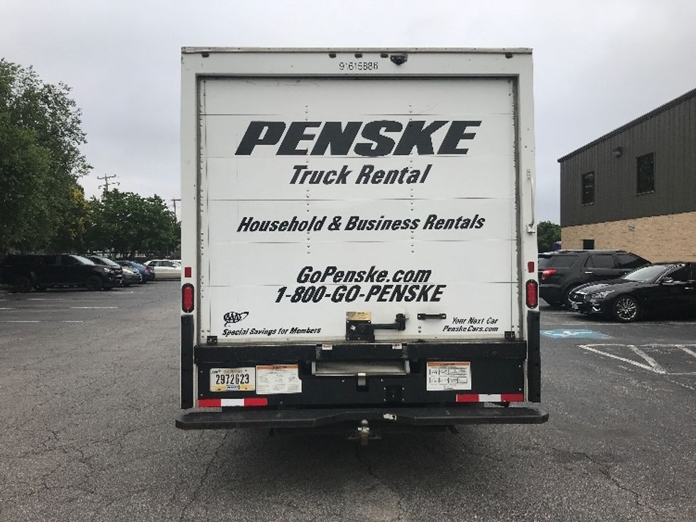 Light Duty Box Truck-Light and Medium Duty Trucks-GMC-2020-Savana G33903-Warren-MI-109,437\n\t\tmiles-$ 32,250 - Image 7