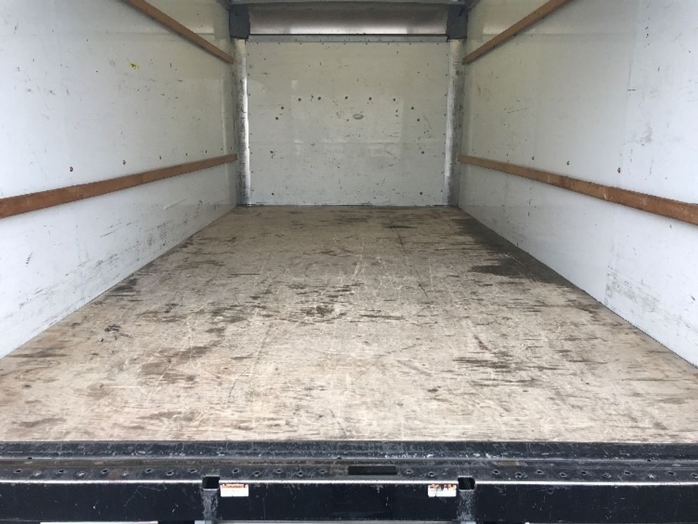 Light Duty Box Truck-Light and Medium Duty Trucks-GMC-2020-Savana G33903-Warren-MI-109,437\n\t\tmiles-$ 32,250 - Image 9