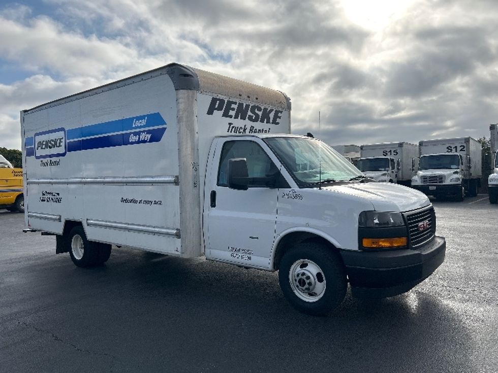 Light Duty Box Truck-Light and Medium Duty Trucks-GMC-2020-Savana G33903-West Sacramento-CA-85,173\n\t\tmiles-$ 30,750 - Image 1