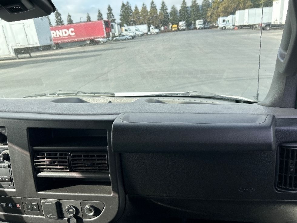 Light Duty Box Truck-Light and Medium Duty Trucks-GMC-2020-Savana G33903-West Sacramento-CA-85,173\n\t\tmiles-$ 30,750 - Image 21