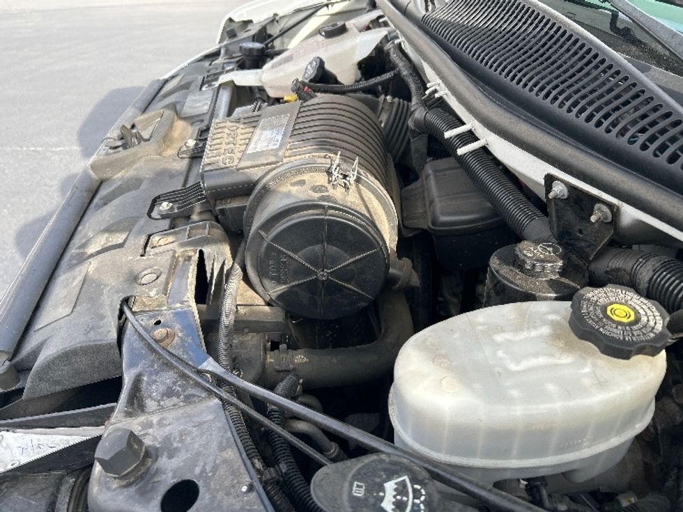 Light Duty Box Truck-Light and Medium Duty Trucks-GMC-2020-Savana G33903-West Sacramento-CA-85,173\n\t\tmiles-$ 30,750 - Image 24