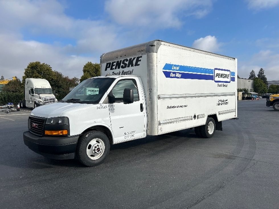 Light Duty Box Truck-Light and Medium Duty Trucks-GMC-2020-Savana G33903-West Sacramento-CA-85,173\n\t\tmiles-$ 30,750 - Image 3