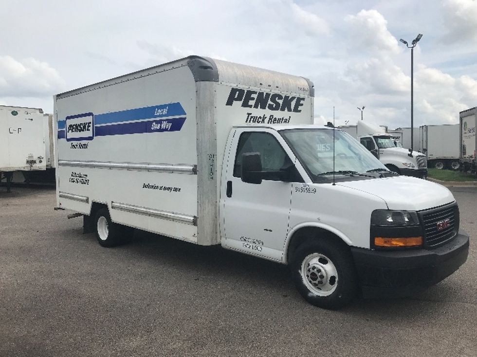 Used Light Duty Box Trucks for Sale in KS Penske Used Trucks