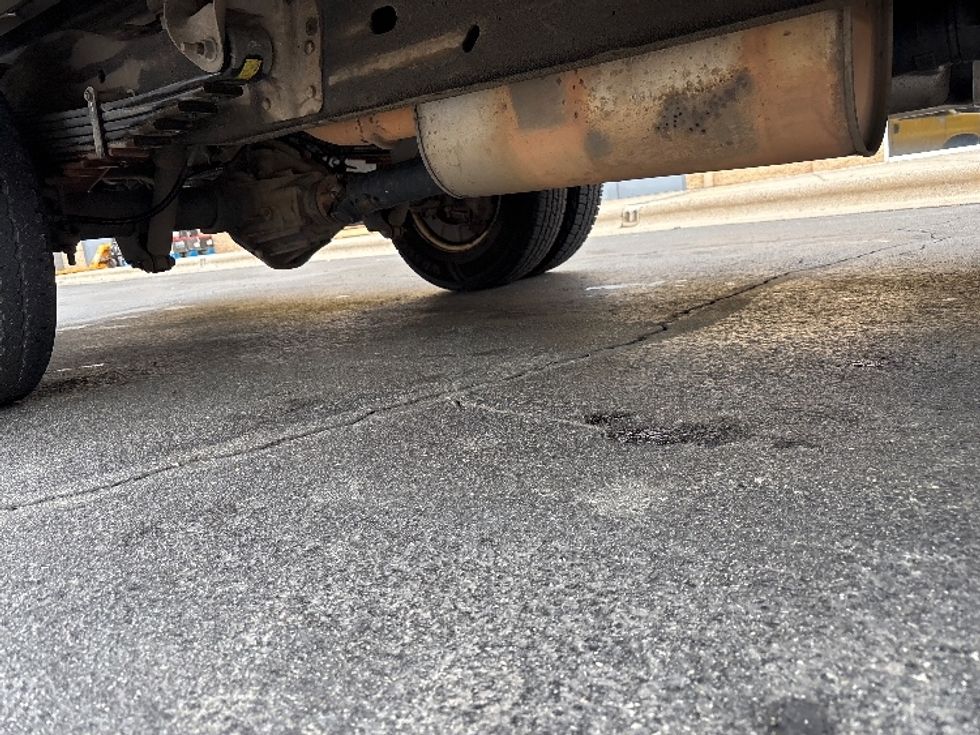 Light Duty Box Truck-Light and Medium Duty Trucks-GMC-2020-Savana G33903-Winston Salem-NC-115,321\n\t\tmiles-$ 24,000 - Image 13