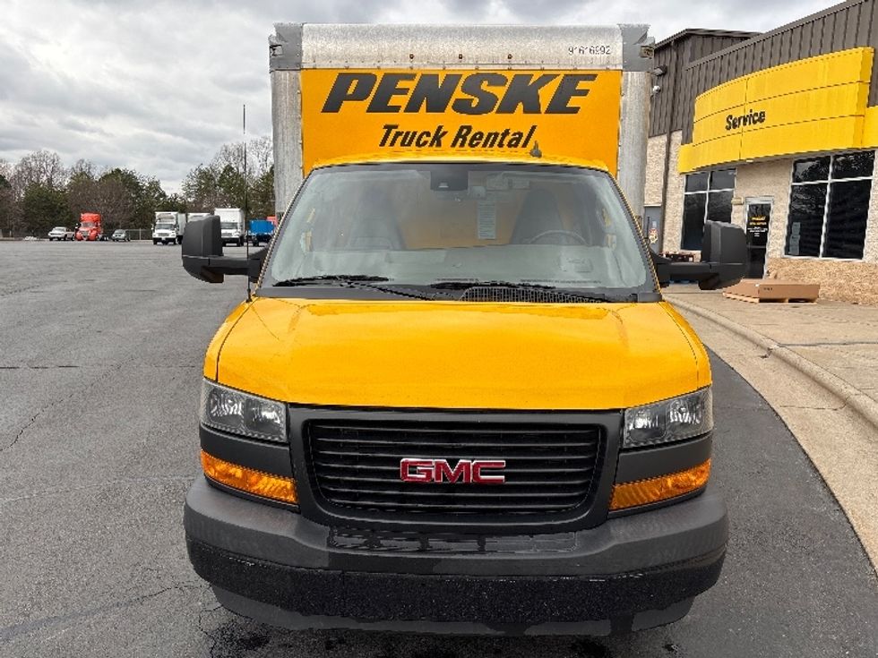 Light Duty Box Truck-Light and Medium Duty Trucks-GMC-2020-Savana G33903-Winston Salem-NC-115,321\n\t\tmiles-$ 24,000 - Image 2