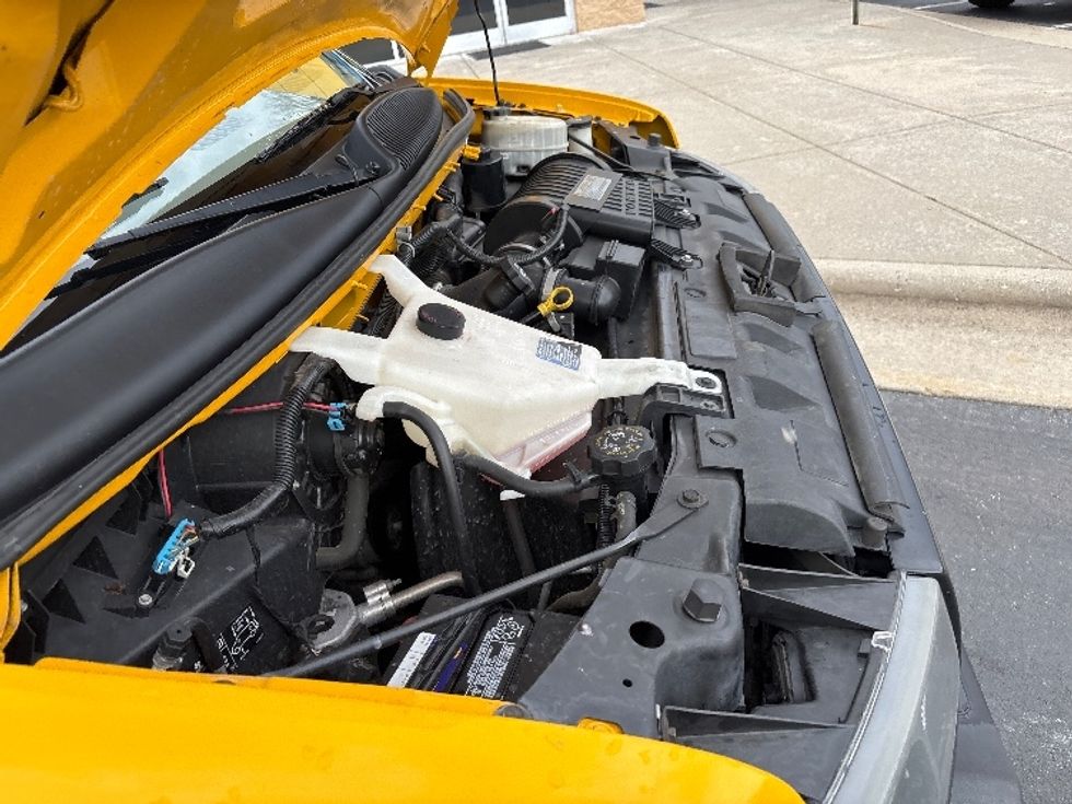 Light Duty Box Truck-Light and Medium Duty Trucks-GMC-2020-Savana G33903-Winston Salem-NC-115,321\n\t\tmiles-$ 24,000 - Image 22