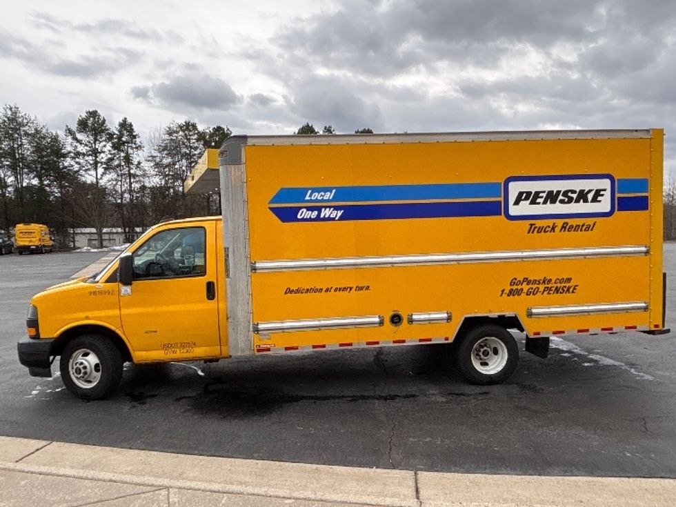 Light Duty Box Truck-Light and Medium Duty Trucks-GMC-2020-Savana G33903-Winston Salem-NC-115,321\n\t\tmiles-$ 24,000 - Image 4