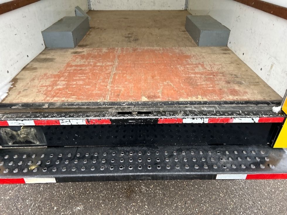 Light Duty Box Truck-Light and Medium Duty Trucks-GMC-2021-Savana G33503-Akron-OH-119,155\n\t\tmiles-$ 24,750 - Image 10