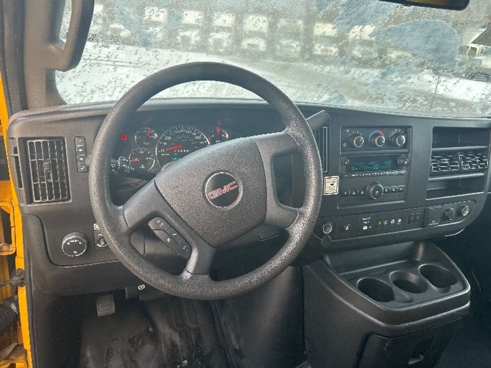 Light Duty Box Truck-Light and Medium Duty Trucks-GMC-2021-Savana G33503-Akron-OH-119,155\n\t\tmiles-$ 24,750 - Image 18