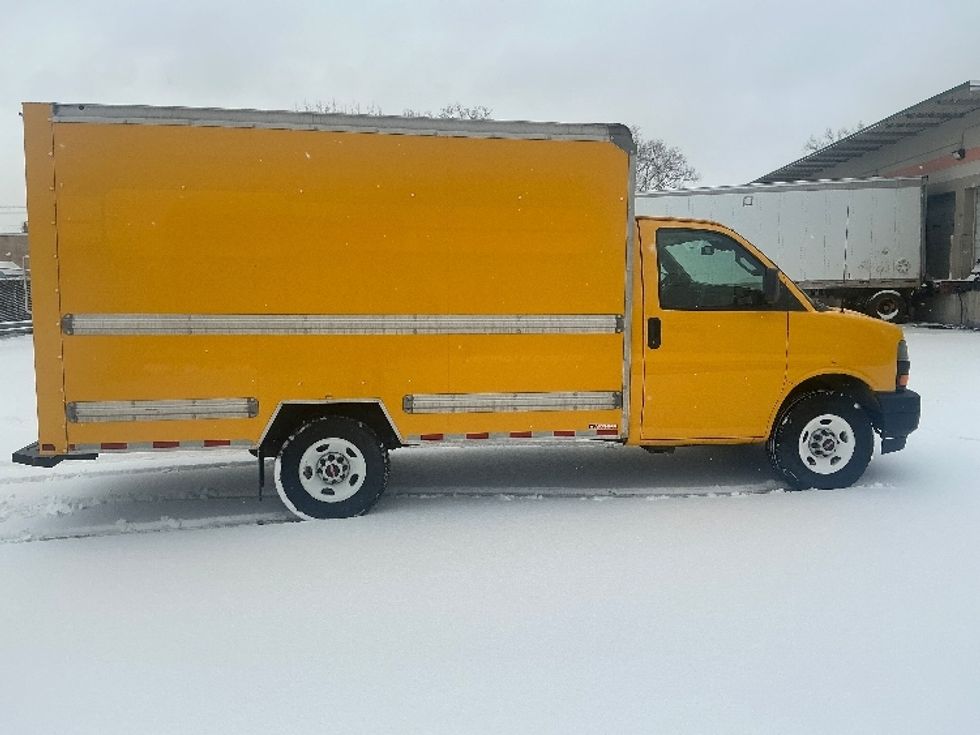 Light Duty Box Truck-Light and Medium Duty Trucks-GMC-2021-Savana G33503-Albany-NY-116,260\n\t\tmiles-$ 23,250 - Image 13