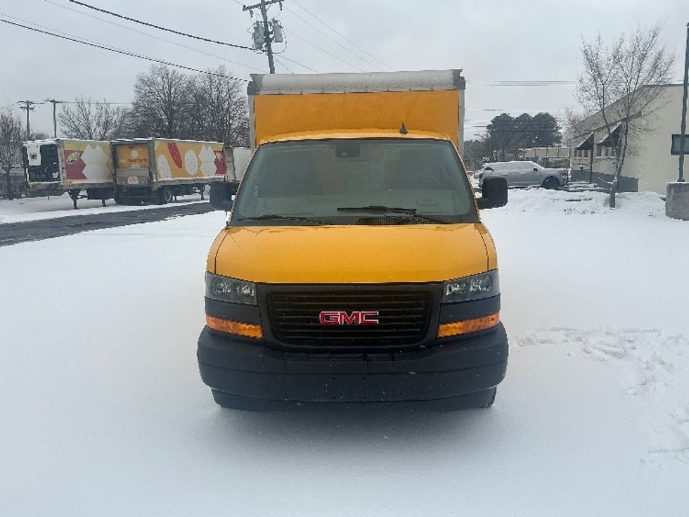 Light Duty Box Truck-Light and Medium Duty Trucks-GMC-2021-Savana G33503-Albany-NY-116,260\n\t\tmiles-$ 23,250 - Image 2