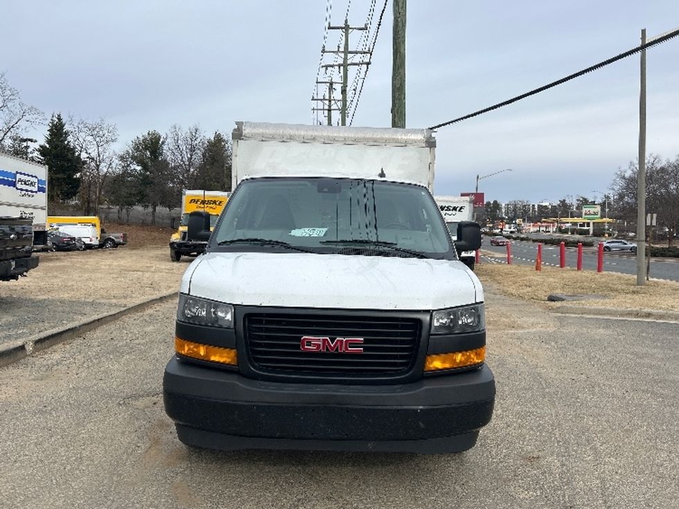 Light Duty Box Truck-Light and Medium Duty Trucks-GMC-2021-Savana G33503-Alexandria-VA-100,630\n\t\tmiles-$ 28,000 - Image 2