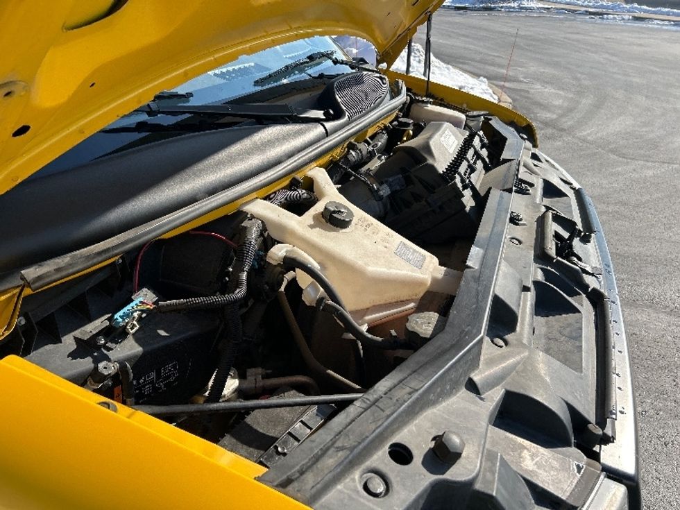 Light Duty Box Truck-Light and Medium Duty Trucks-GMC-2021-Savana G33503-Allentown-PA-114,586\n\t\tmiles-$ 24,000 - Image 21