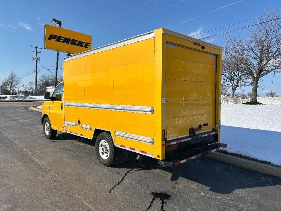 Light Duty Box Truck-Light and Medium Duty Trucks-GMC-2021-Savana G33503-Allentown-PA-114,586\n\t\tmiles-$ 24,000 - Image 6