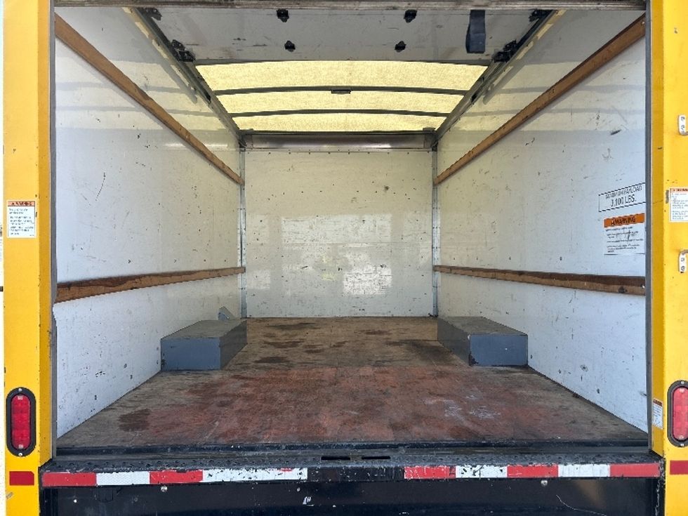 Light Duty Box Truck-Light and Medium Duty Trucks-GMC-2021-Savana G33503-Allentown-PA-114,586\n\t\tmiles-$ 24,000 - Image 8
