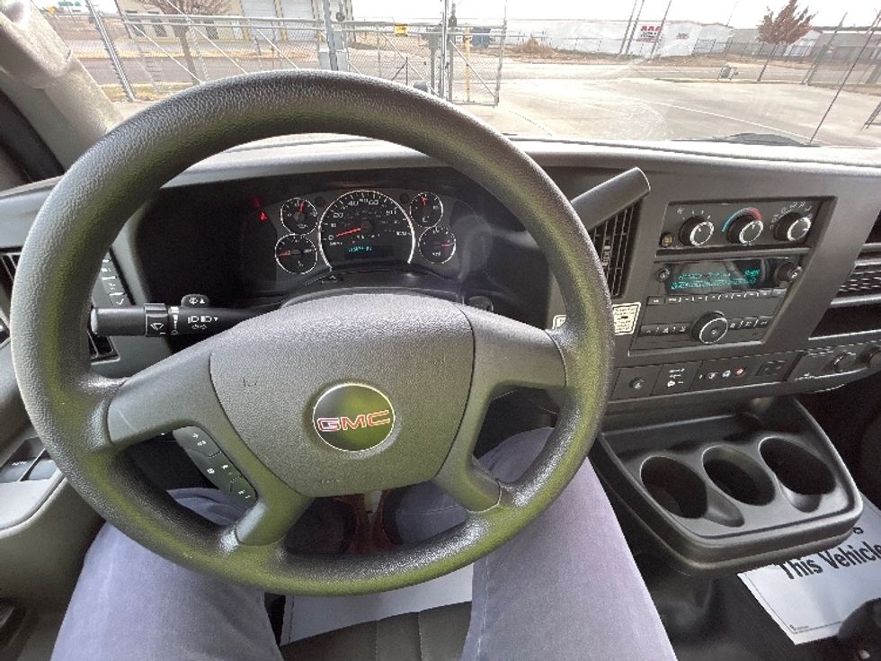 Light Duty Box Truck-Light and Medium Duty Trucks-GMC-2021-Savana G33503-Amarillo-TX-115,079\n\t\tmiles-$ 27,250 - Image 17