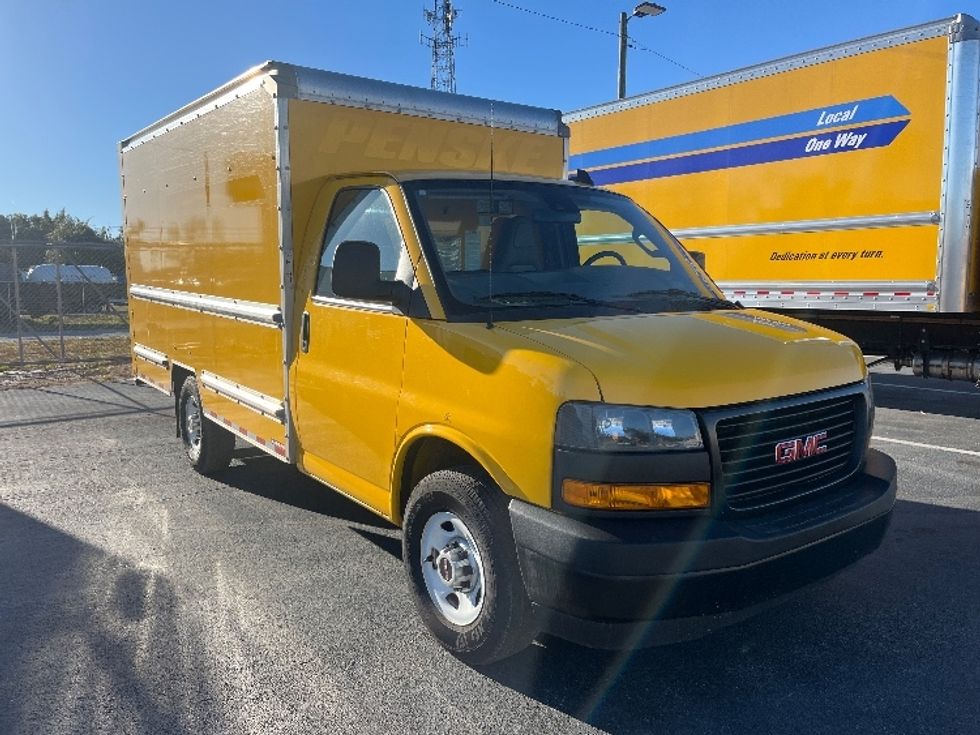 Light Duty Box Truck-Light and Medium Duty Trucks-GMC-2021-Savana G33503-Apopka-FL-102,657\n\t\tmiles-$ 27,250 - Image 1