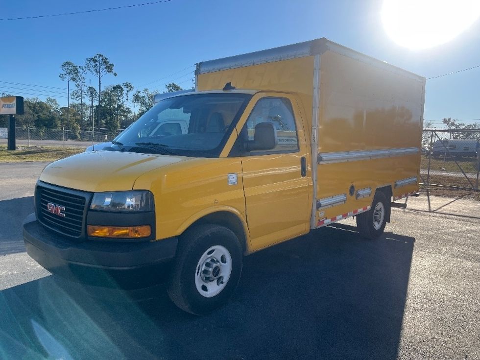 Light Duty Box Truck-Light and Medium Duty Trucks-GMC-2021-Savana G33503-Apopka-FL-102,657\n\t\tmiles-$ 27,250 - Image 3