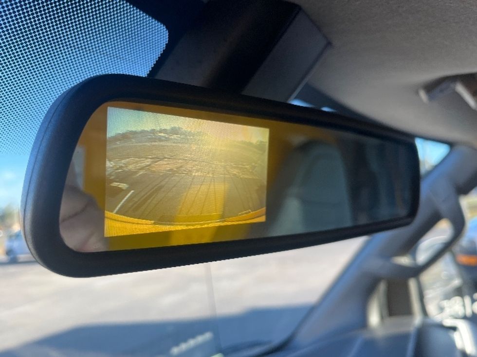 Light Duty Box Truck-Light and Medium Duty Trucks-GMC-2021-Savana G33503-Apopka-FL-111,619\n\t\tmiles-$ 26,250 - Image 25