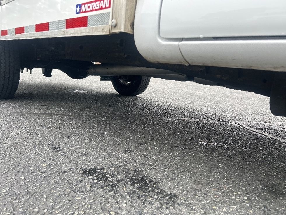 Light Duty Box Truck-Light and Medium Duty Trucks-GMC-2021-Savana G33503-Apopka-FL-114,066\n\t\tmiles-$ 27,250 - Image 11