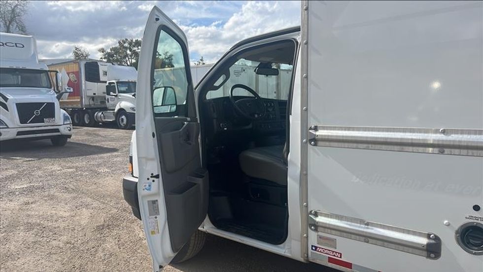 Light Duty Box Truck-Light and Medium Duty Trucks-GMC-2021-Savana G33503-Apopka-FL-114,066\n\t\tmiles-$ 27,250 - Image 12